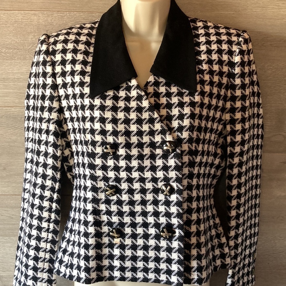 Vintage Kasper jacket 100% wool size 4